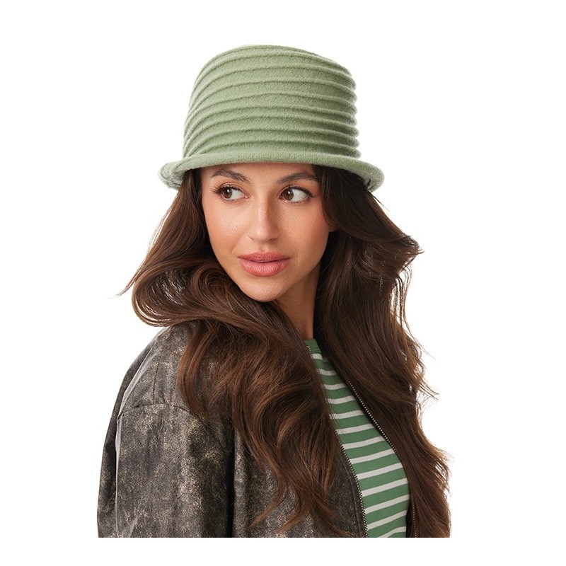 D24.05 - Women's hat