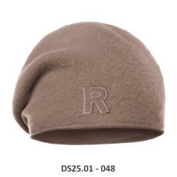DS25.01 - Damska czapka z dzianiny (smerfetka)