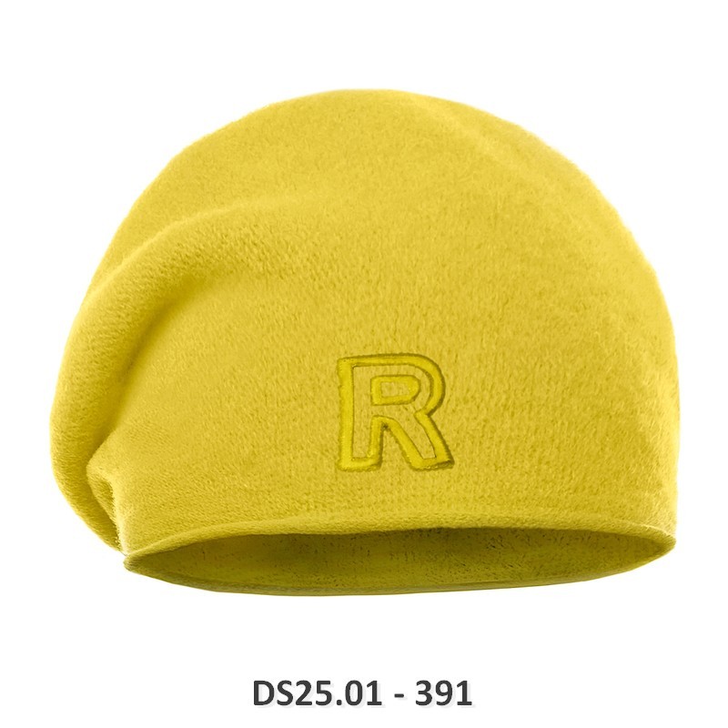 DS25.01 - Damska czapka z dzianiny (smerfetka)