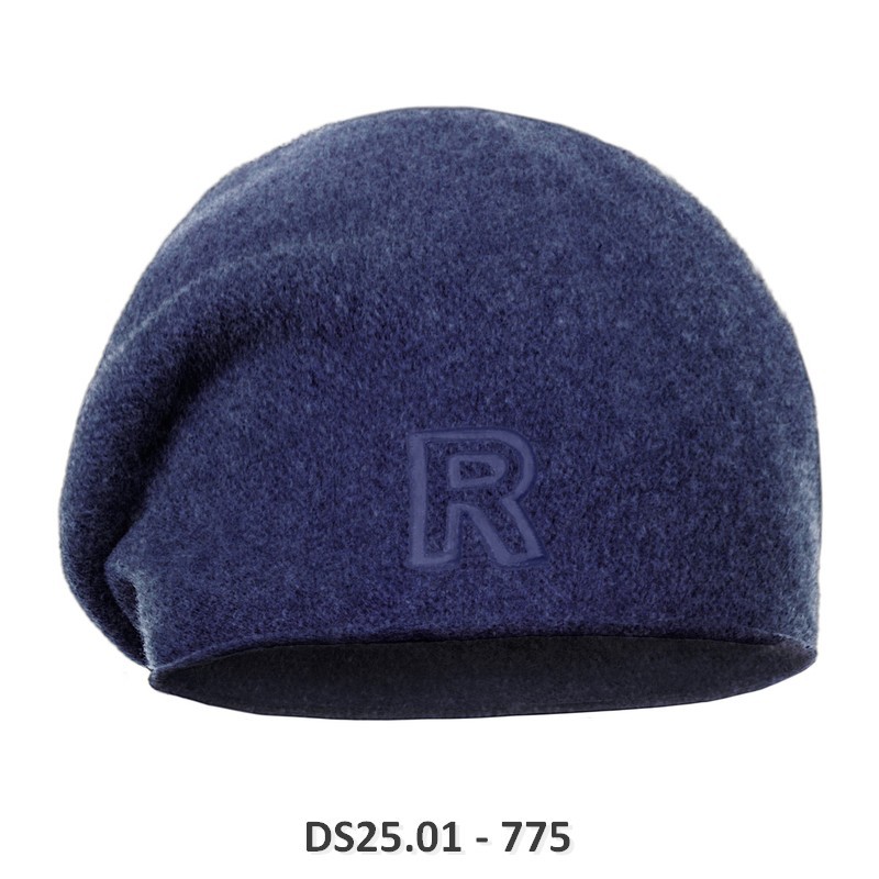 DS25.01 - Damska czapka z dzianiny (smerfetka)