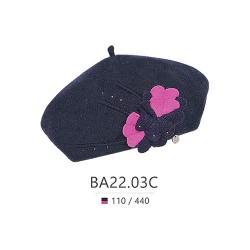 BA22.03C - Beret z dekoracją