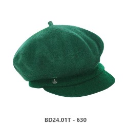 BD24.01T - Beret with vizor