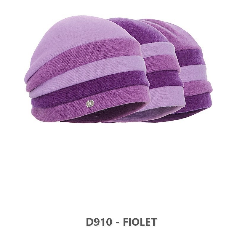 D910 - Women's cap (3 in set)