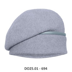 DO25.01 - Czapka damska
